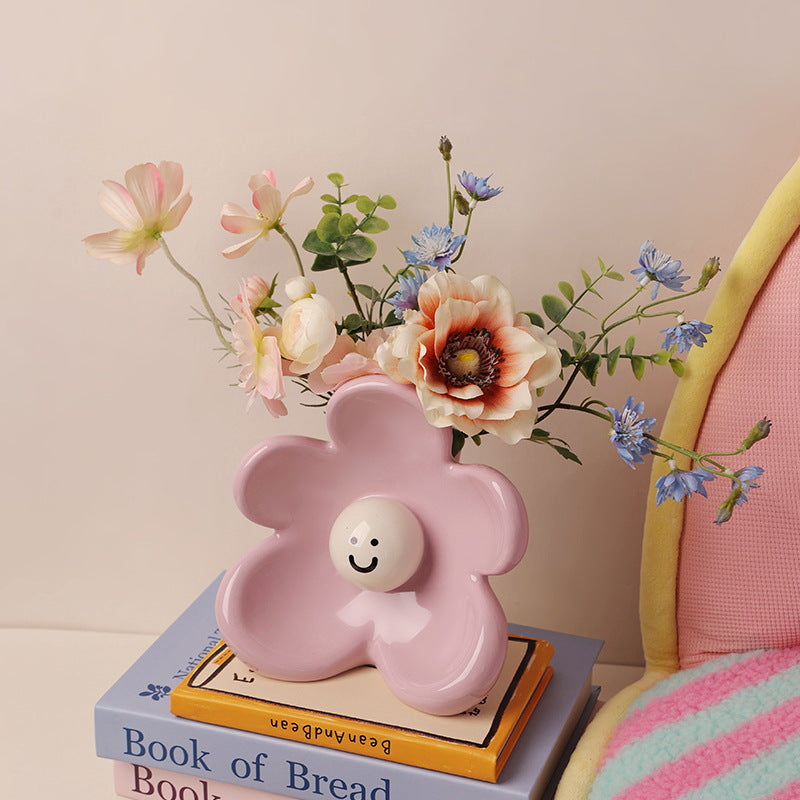 Artistic Floral Smiling Face Vase - Modern Ceramic Decor with Gloss Finish pink