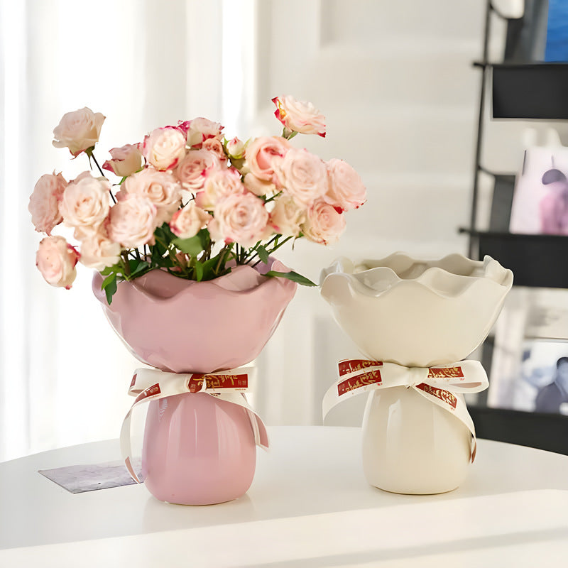 Handcrafted Minimalist Ceramic Vase - Artistic Home Decor Centerpiece white