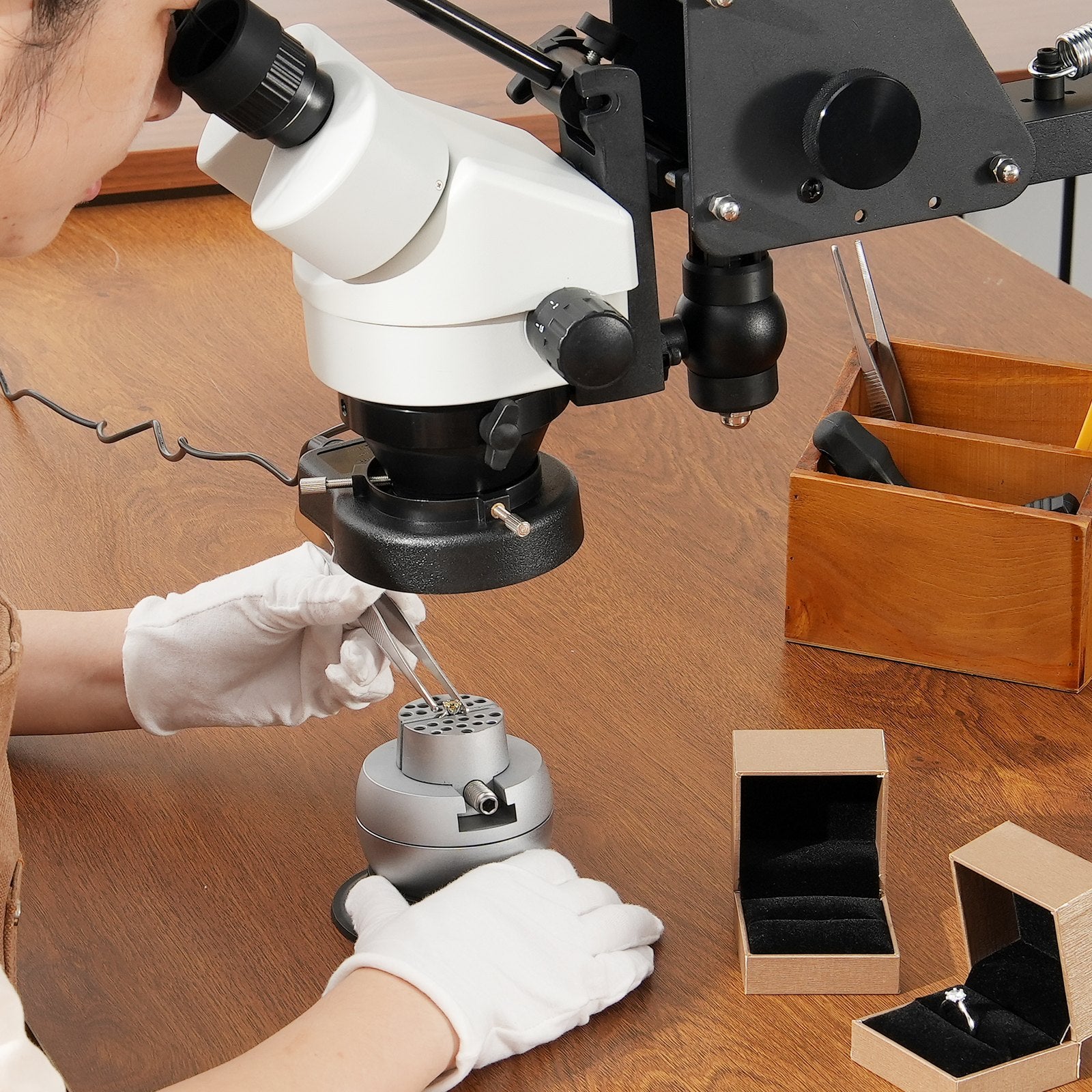 VEVOR Multi-Directional Microscope with Spring Bracket, 7X-45X Magnification Jewelry Microscope, Micro Jewelry Inlaid Stand with Integrated USB Ring LED Light and 360° Ball Vise, for Jewelry Inlay