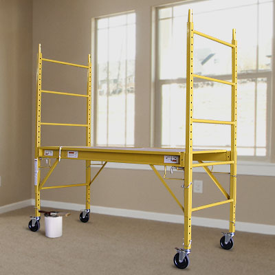 Adjustable Height Mobile Scaffold with Safety Locks - 450KG